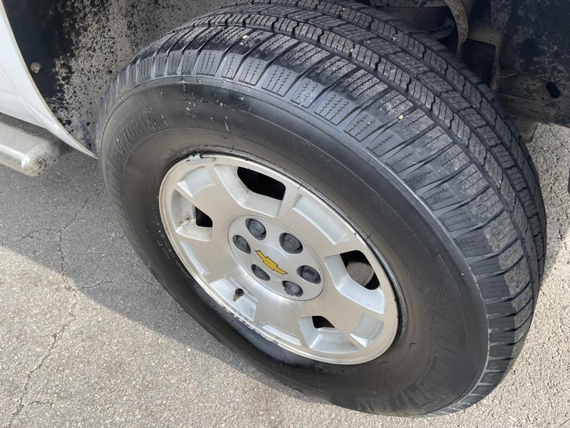 Chevrolet Silverado 1500 Vehicle Full-screen Gallery Image 27