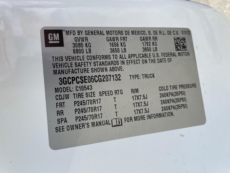 Chevrolet Silverado 1500 Vehicle Full-screen Gallery Image 28