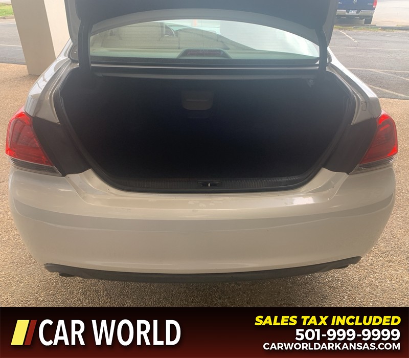 Toyota Avalon Vehicle Full-screen Gallery Image 5