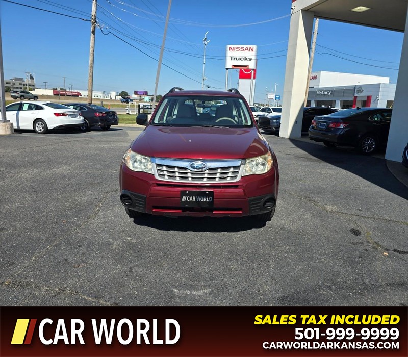 Subaru Forester Vehicle Full-screen Gallery Image 2