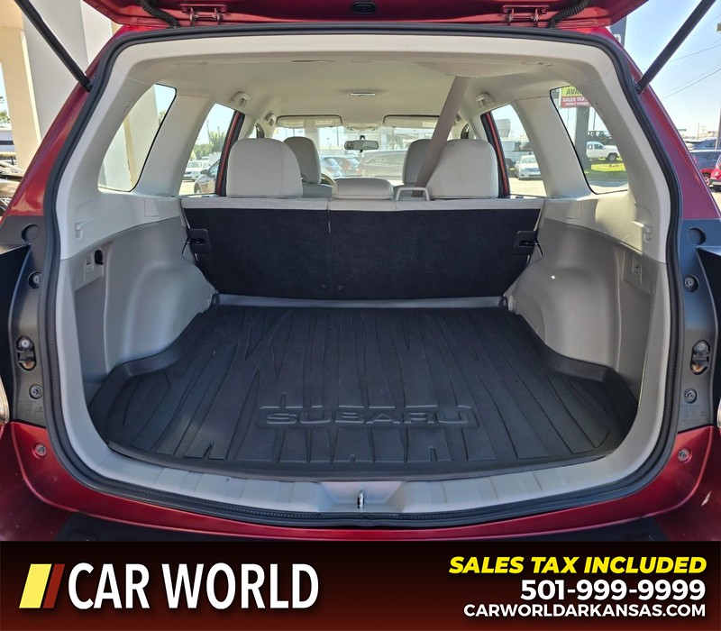 Subaru Forester Vehicle Full-screen Gallery Image 13
