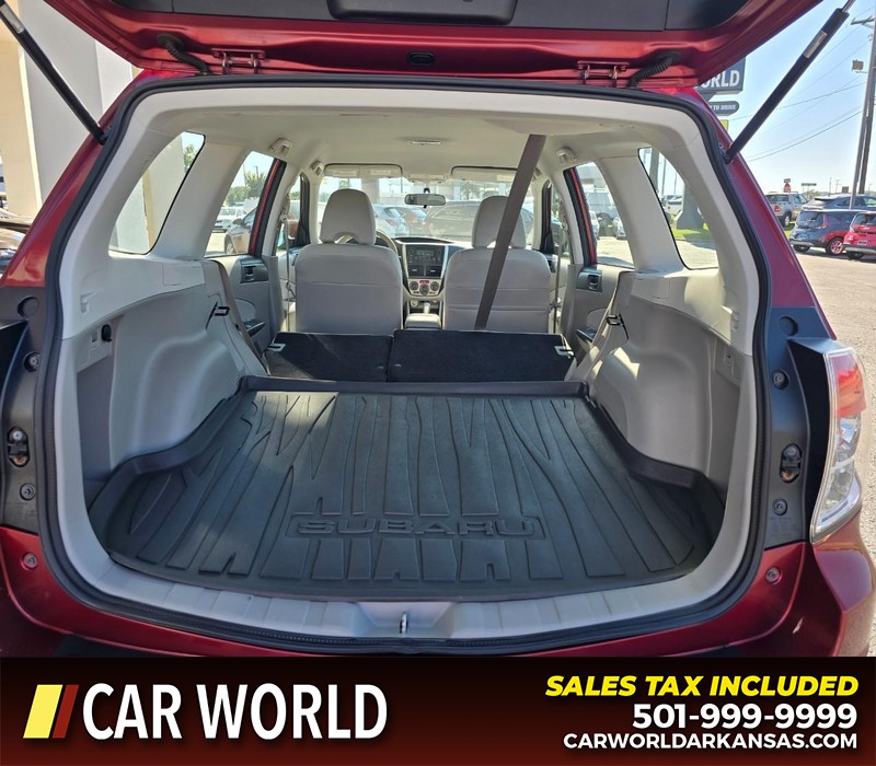 Subaru Forester Vehicle Full-screen Gallery Image 14