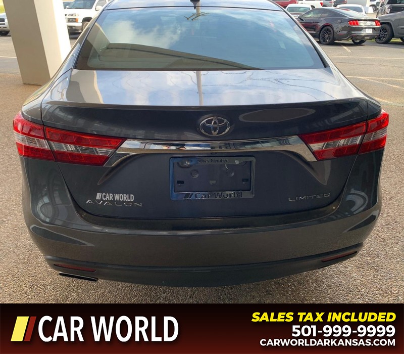 Toyota Avalon Vehicle Full-screen Gallery Image 5