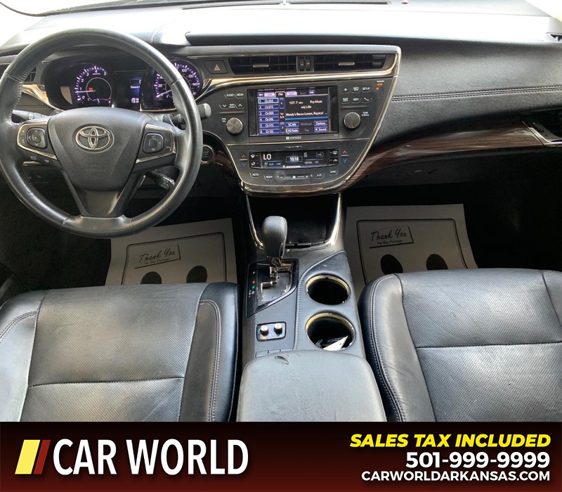 Toyota Avalon Vehicle Full-screen Gallery Image 11