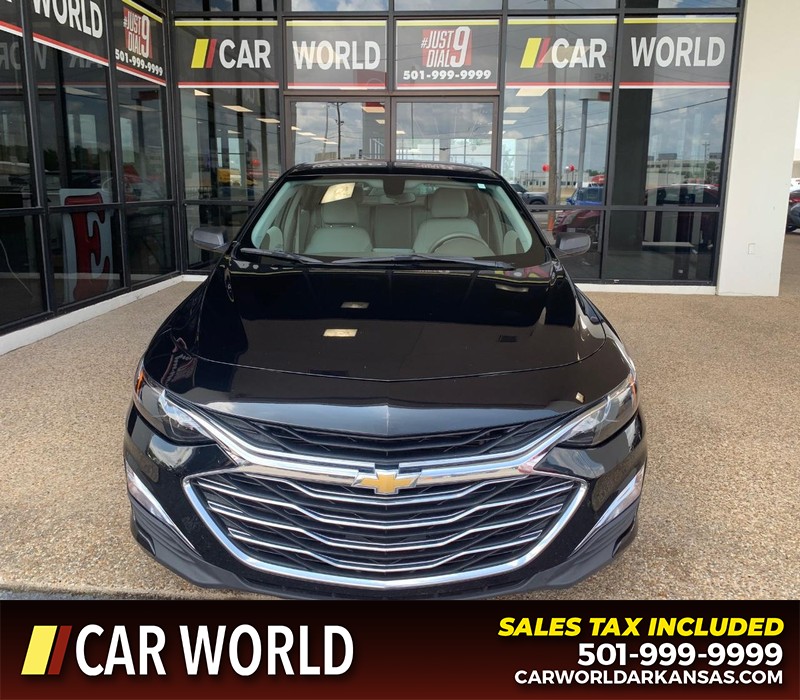 Chevrolet Malibu Vehicle Full-screen Gallery Image 3