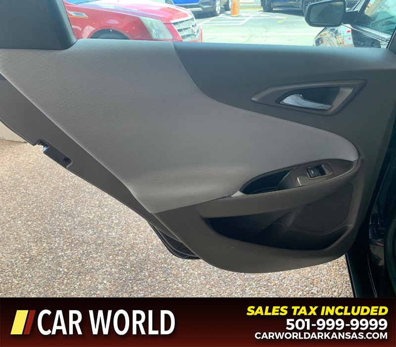 Chevrolet Malibu Vehicle Full-screen Gallery Image 7