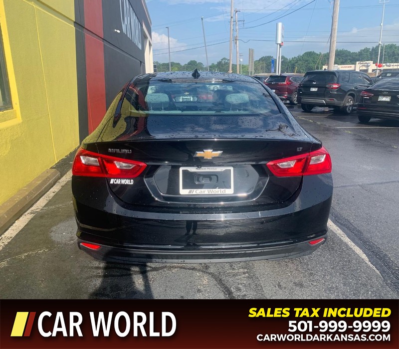 Chevrolet Malibu Vehicle Full-screen Gallery Image 4