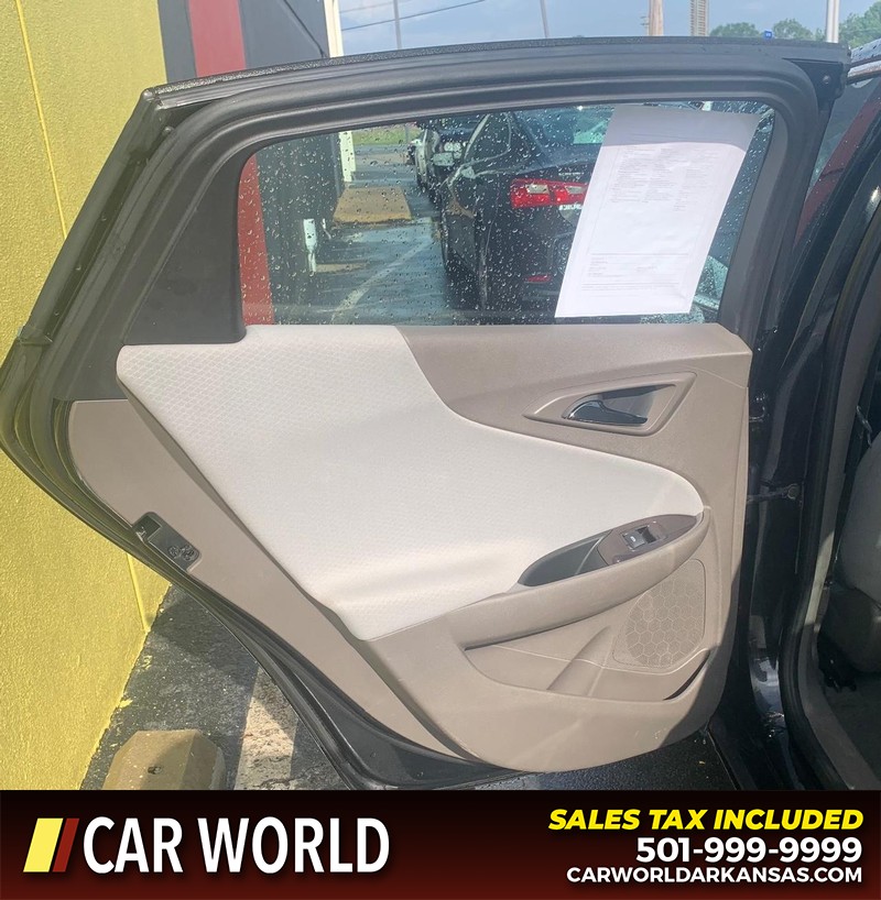 Chevrolet Malibu Vehicle Full-screen Gallery Image 6