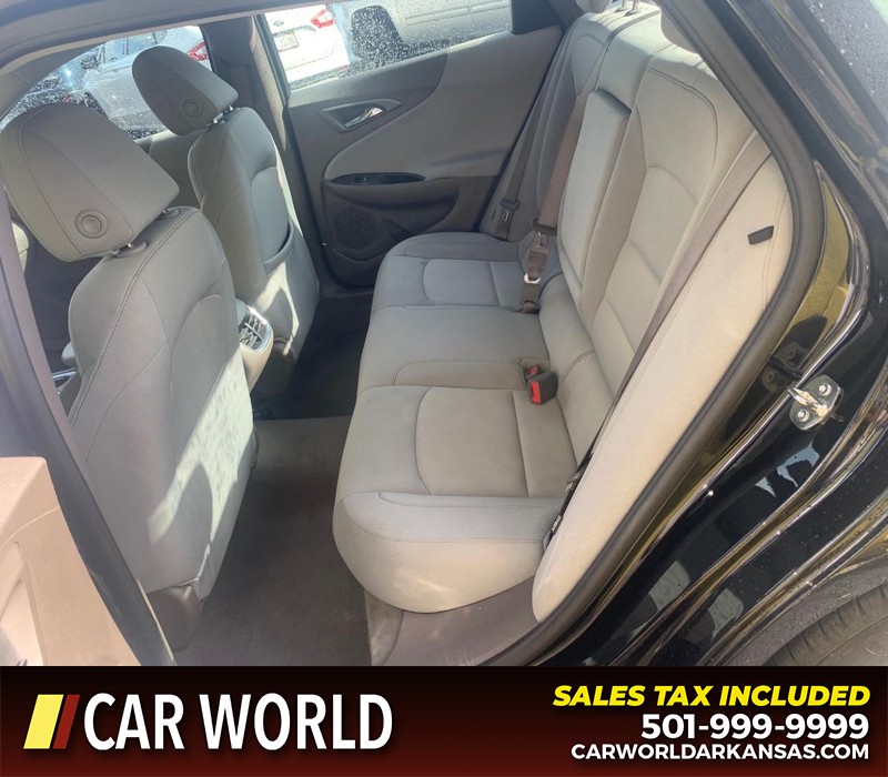 Chevrolet Malibu Vehicle Full-screen Gallery Image 7