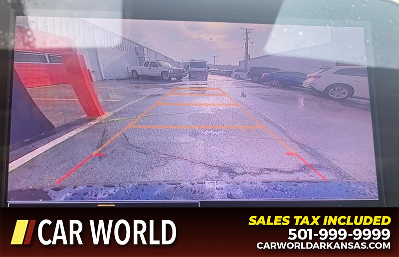 Chevrolet Malibu Vehicle Full-screen Gallery Image 11