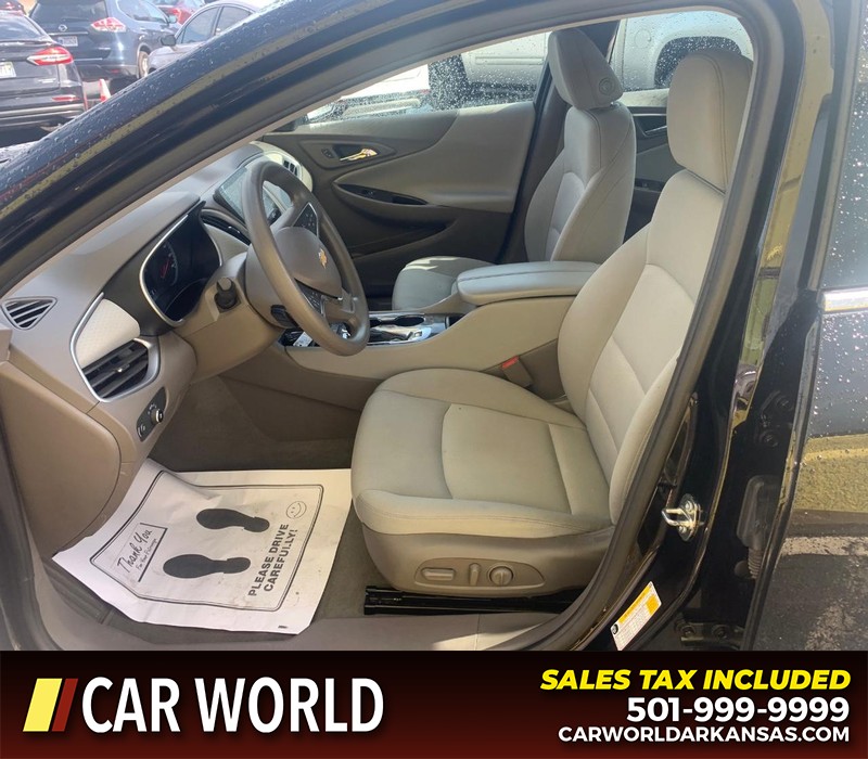 Chevrolet Malibu Vehicle Full-screen Gallery Image 16