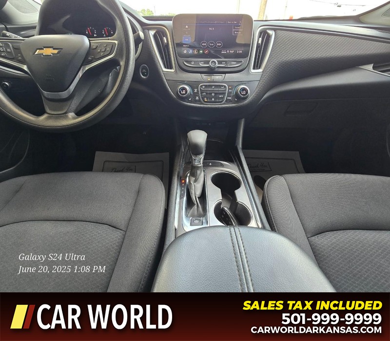 Chevrolet Malibu Vehicle Full-screen Gallery Image 18