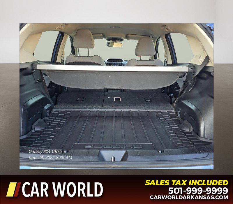 Subaru Crosstrek Vehicle Full-screen Gallery Image 14