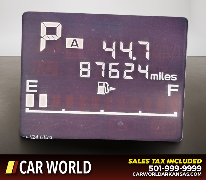 Subaru Crosstrek Vehicle Full-screen Gallery Image 16