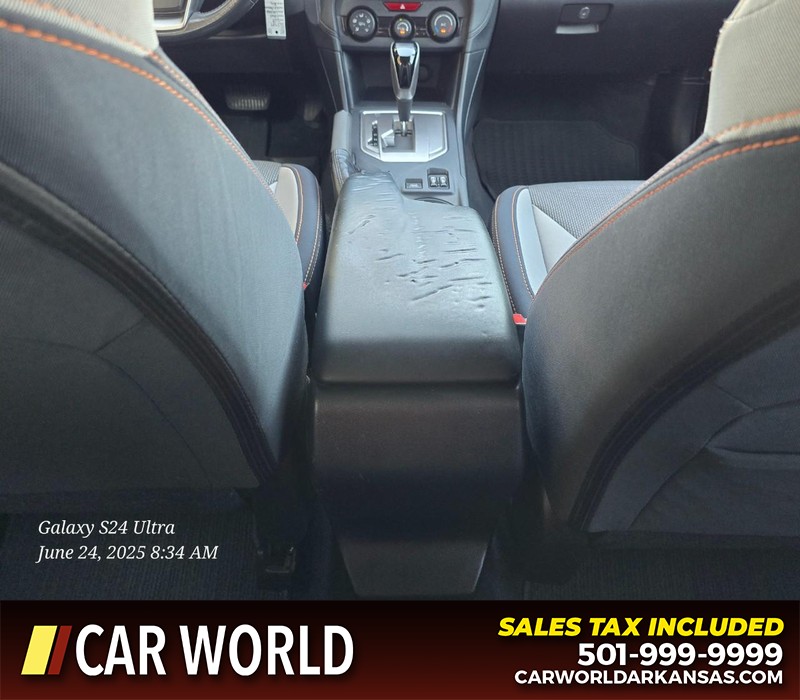 Subaru Crosstrek Vehicle Full-screen Gallery Image 19