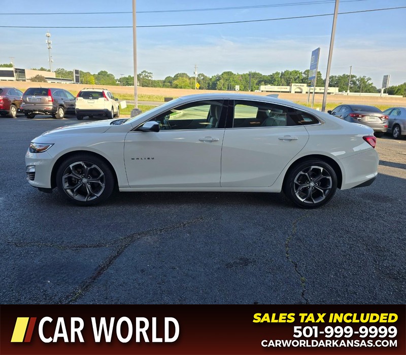 Chevrolet Malibu Vehicle Full-screen Gallery Image 4