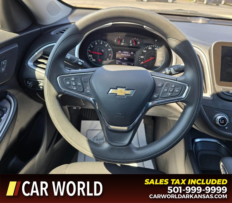 Chevrolet Malibu Vehicle Full-screen Gallery Image 15