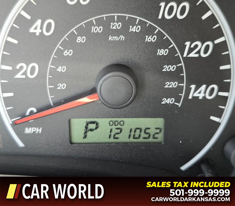 Toyota Corolla Vehicle Full-screen Gallery Image 16