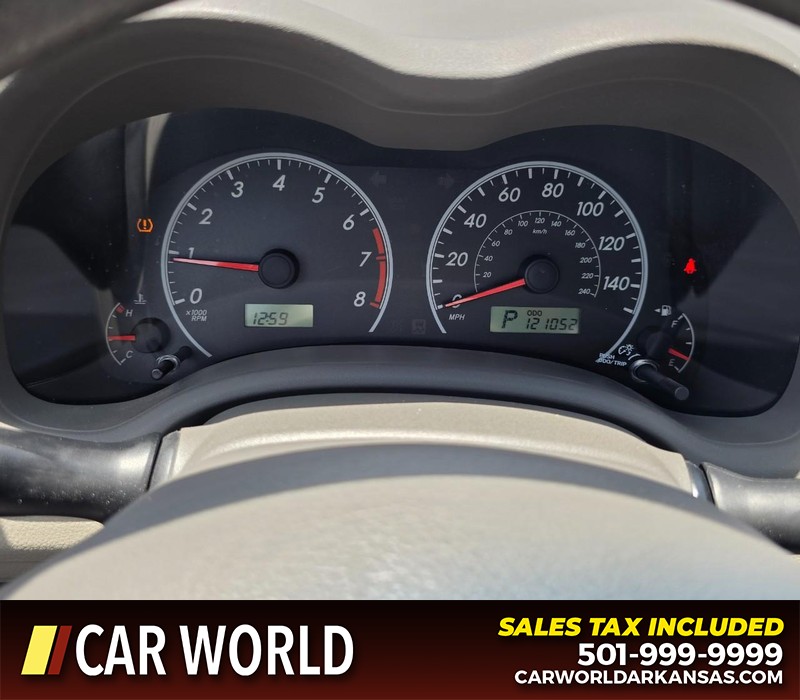 Toyota Corolla Vehicle Full-screen Gallery Image 17