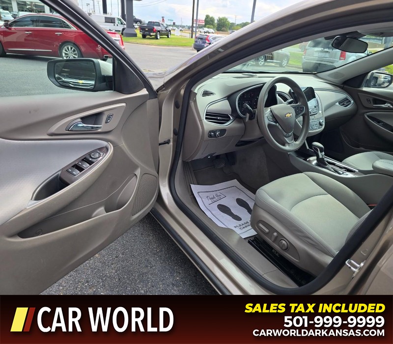 Chevrolet Malibu Vehicle Full-screen Gallery Image 7