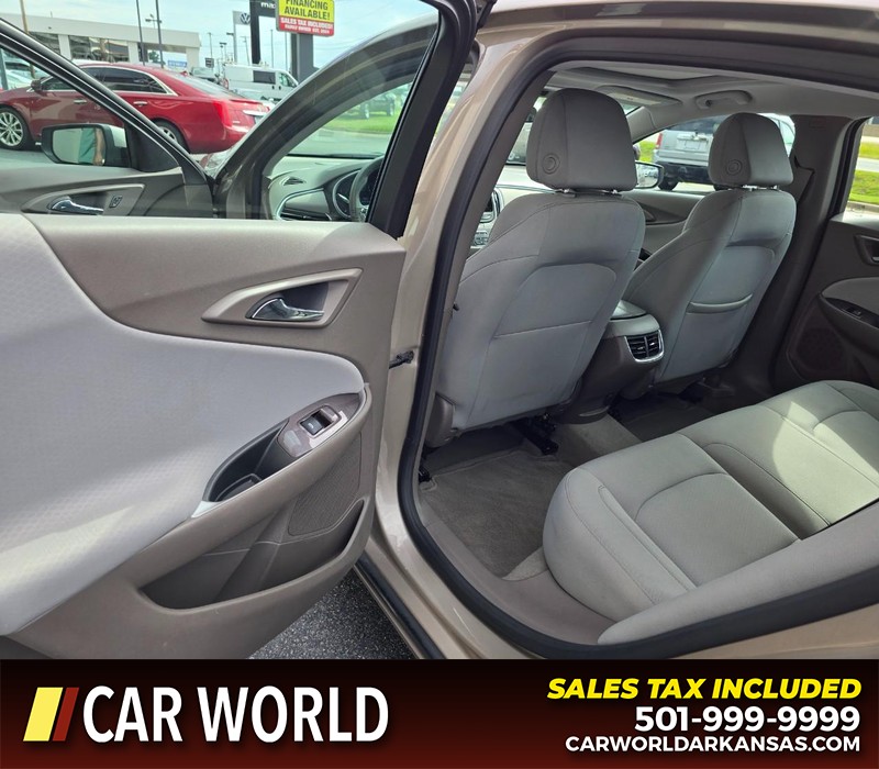 Chevrolet Malibu Vehicle Full-screen Gallery Image 9