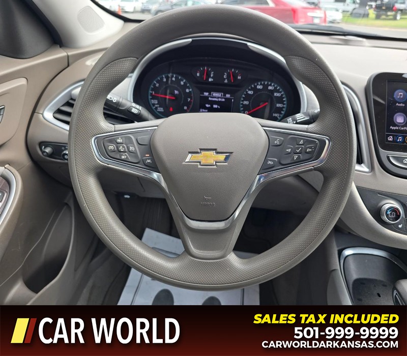 Chevrolet Malibu Vehicle Full-screen Gallery Image 15