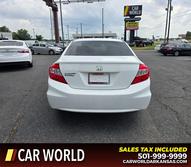 Honda Civic Sedan Vehicle Full-screen Gallery Image 5