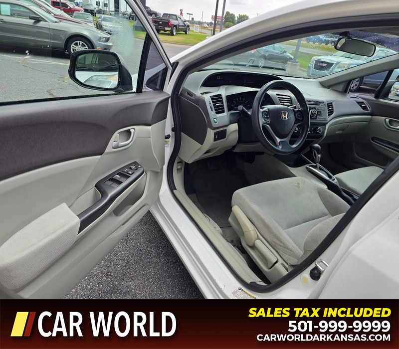 Honda Civic Sedan Vehicle Full-screen Gallery Image 7