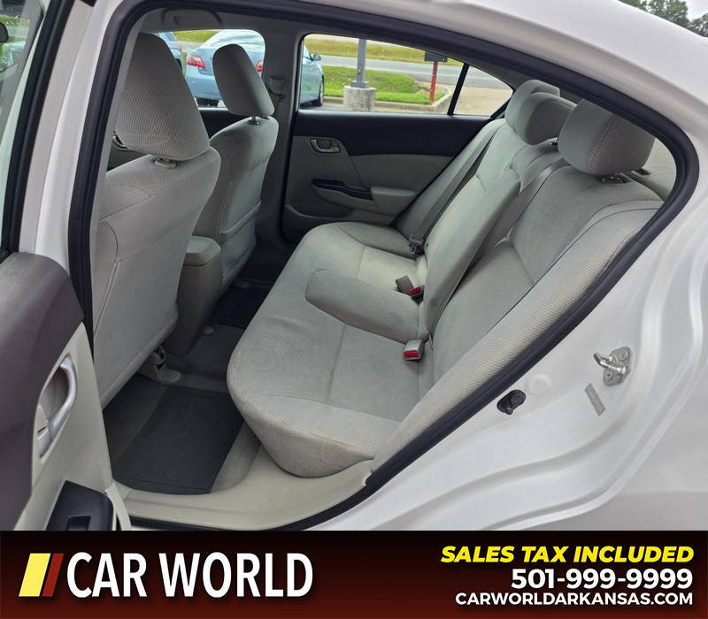 Honda Civic Sedan Vehicle Full-screen Gallery Image 10