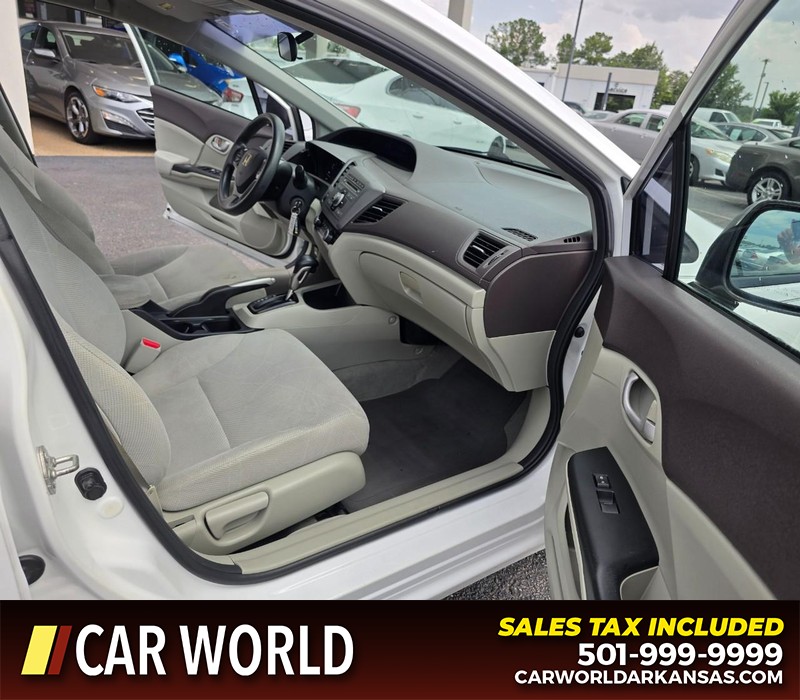 Honda Civic Sedan Vehicle Full-screen Gallery Image 11