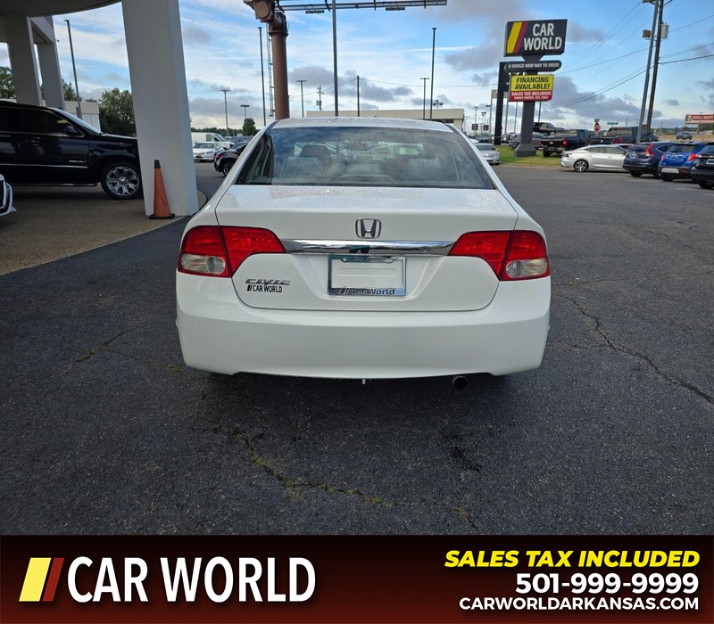 Honda Civic Sedan Vehicle Full-screen Gallery Image 5