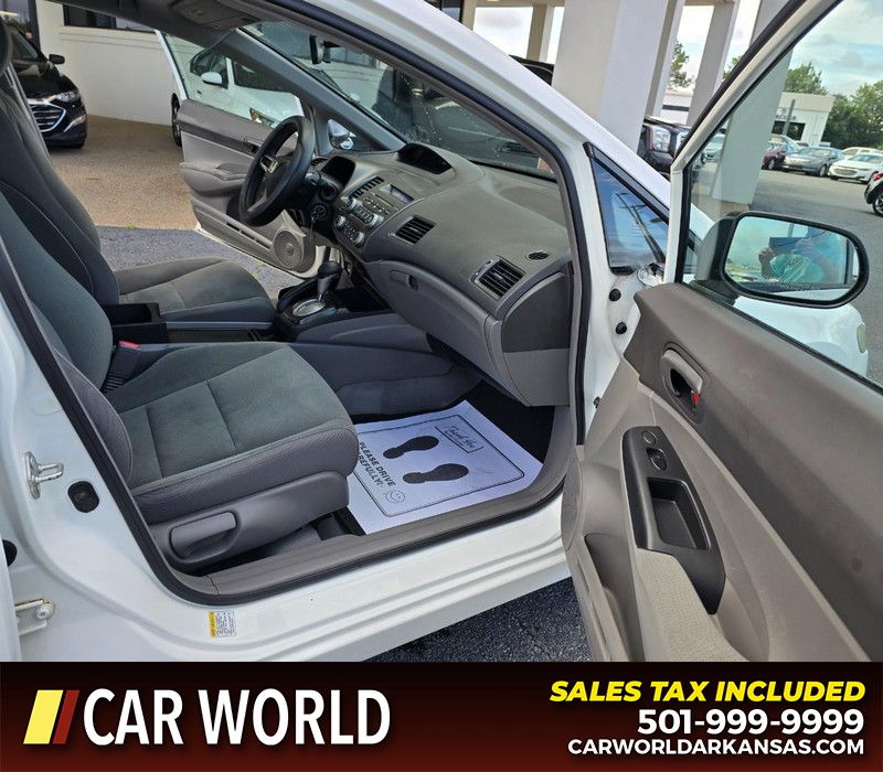 Honda Civic Sedan Vehicle Full-screen Gallery Image 11