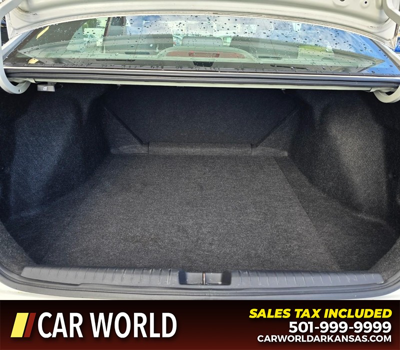 Honda Civic Sedan Vehicle Full-screen Gallery Image 13