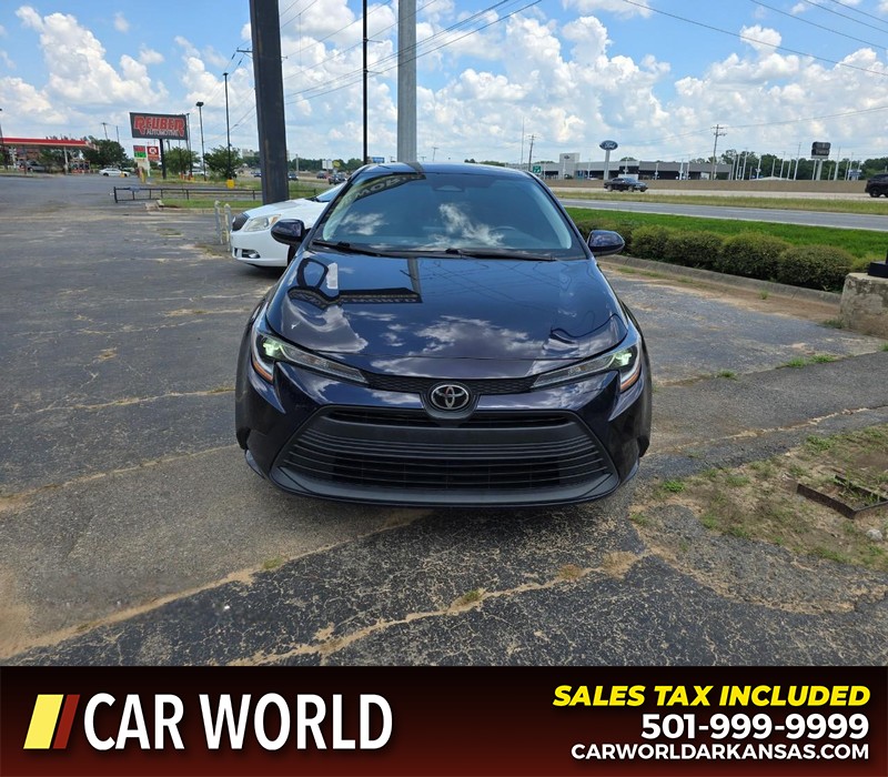 Toyota Corolla Vehicle Full-screen Gallery Image 2