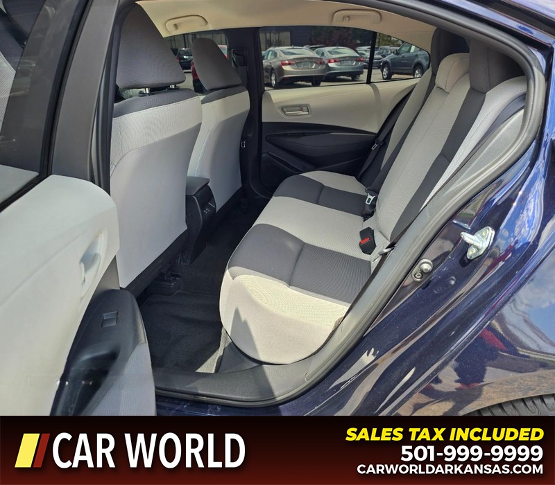 Toyota Corolla Vehicle Full-screen Gallery Image 10