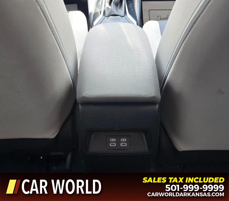 Toyota Corolla Vehicle Full-screen Gallery Image 18