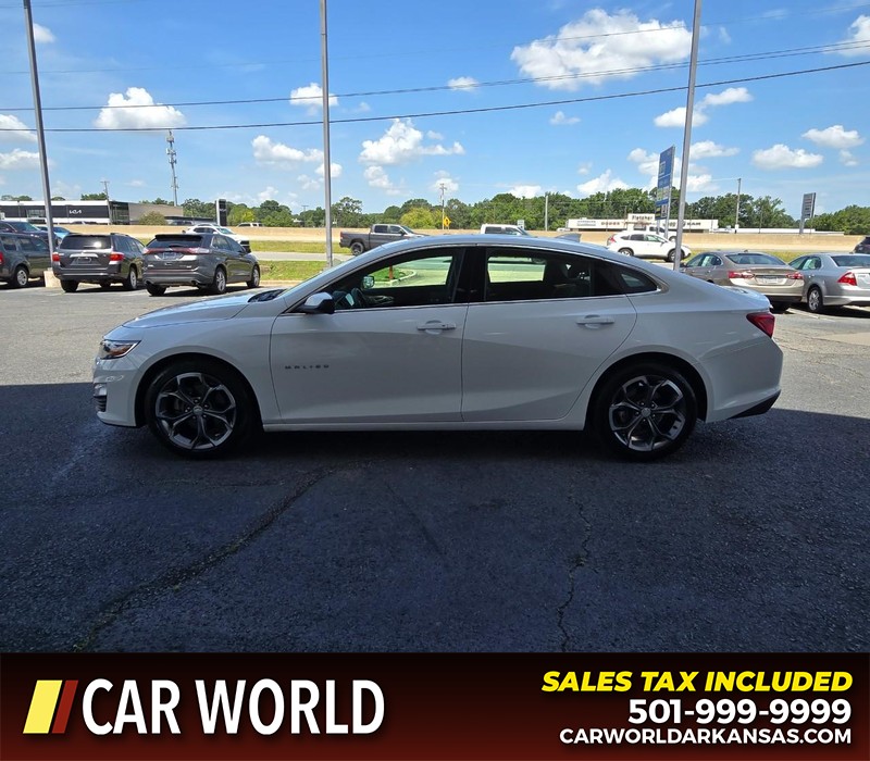 Chevrolet Malibu Vehicle Full-screen Gallery Image 4