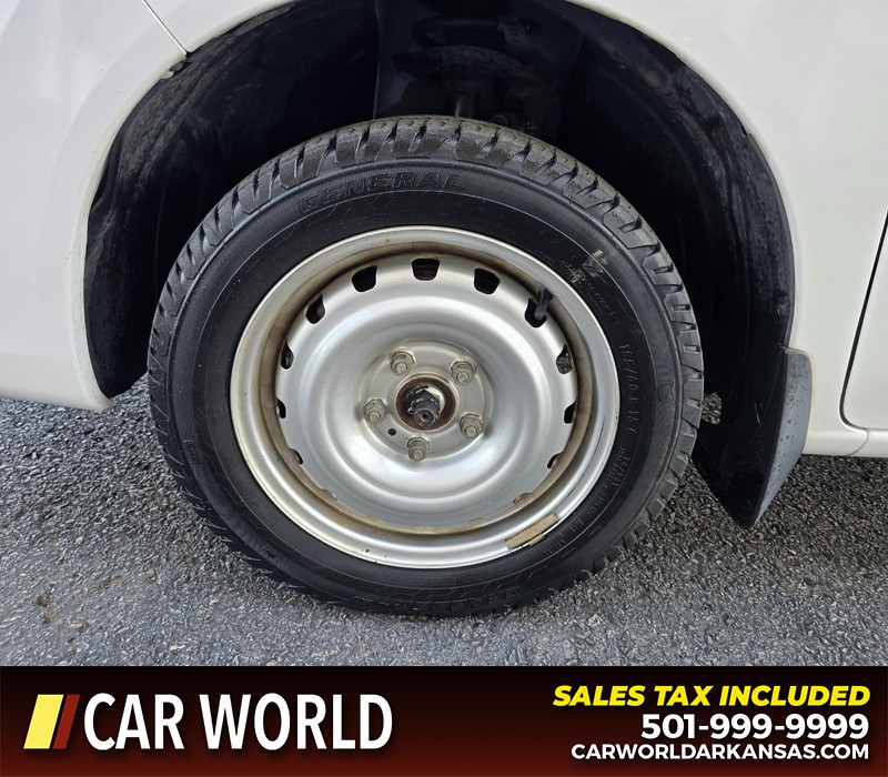 Nissan NV200 Compact Cargo Vehicle Full-screen Gallery Image 6