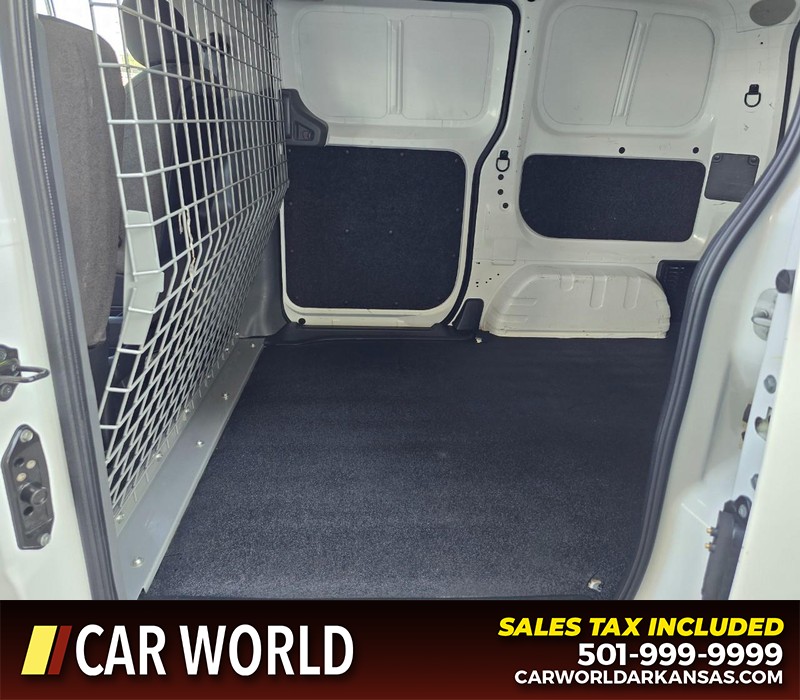Nissan NV200 Compact Cargo Vehicle Full-screen Gallery Image 9