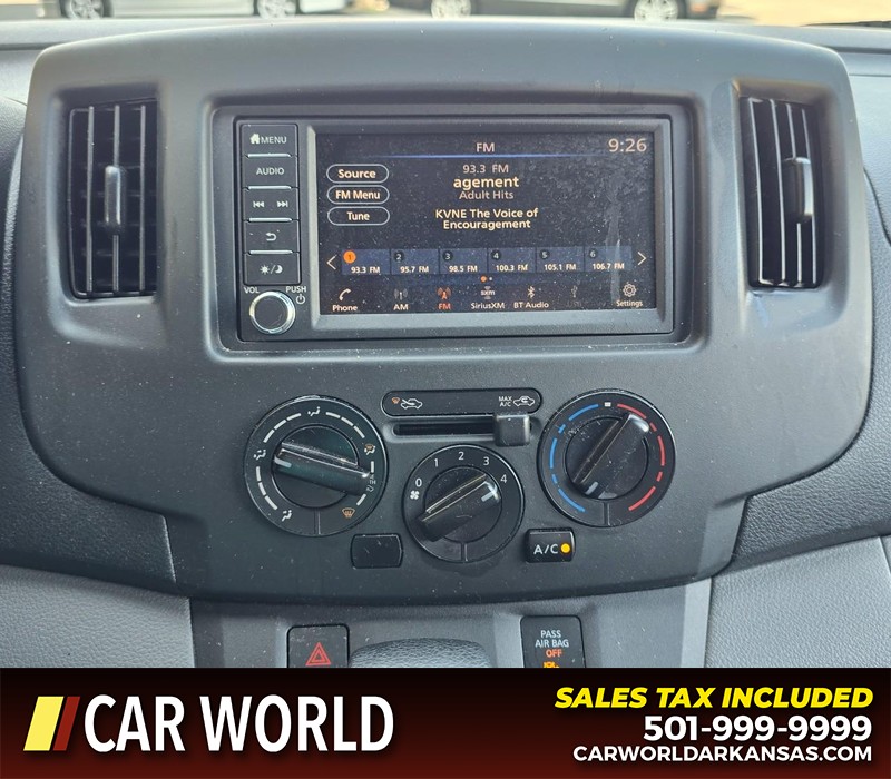 Nissan NV200 Compact Cargo Vehicle Full-screen Gallery Image 16