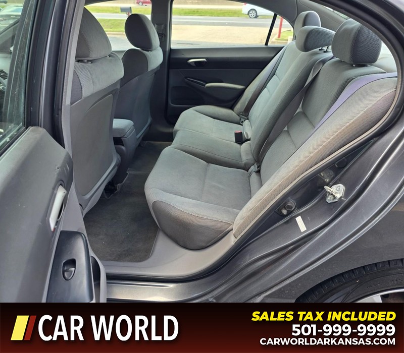 Honda Civic Sedan Vehicle Full-screen Gallery Image 10