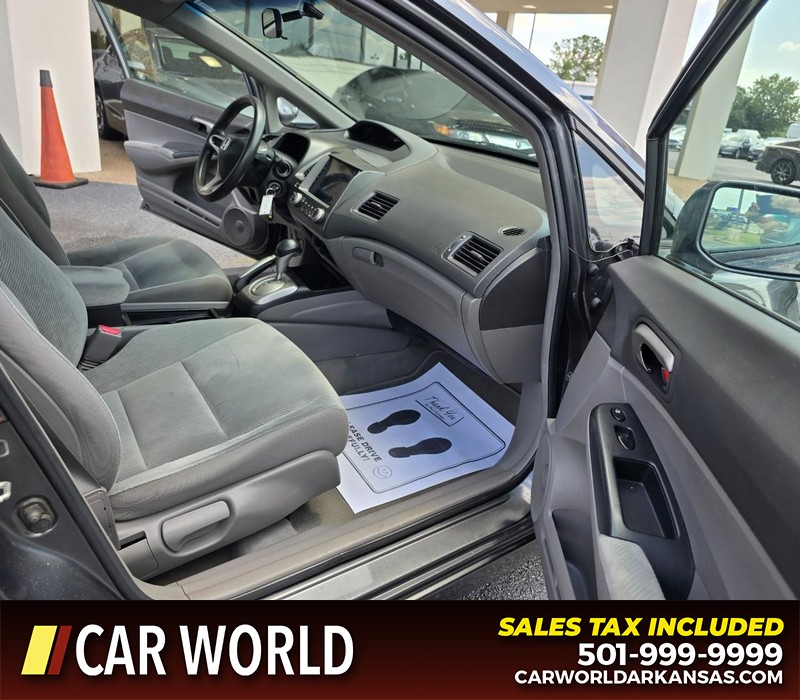 Honda Civic Sedan Vehicle Full-screen Gallery Image 11