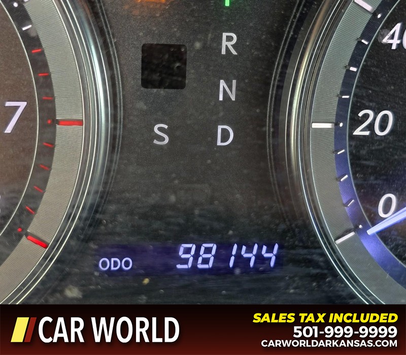 Lexus ES 350 Vehicle Full-screen Gallery Image 16