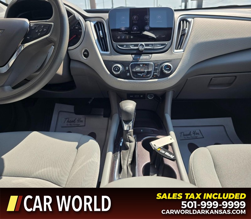 Chevrolet Malibu Vehicle Full-screen Gallery Image 18