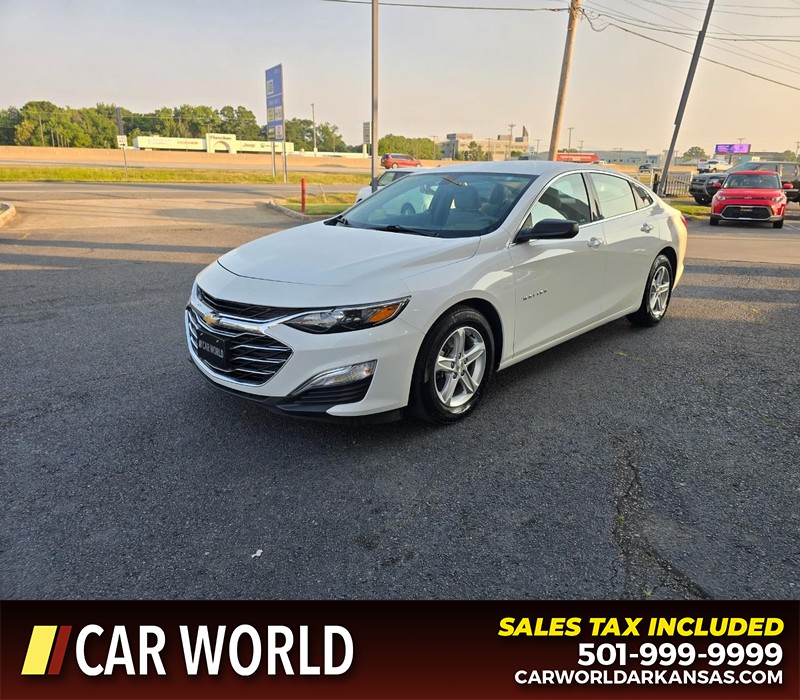 Chevrolet Malibu Vehicle Full-screen Gallery Image 3