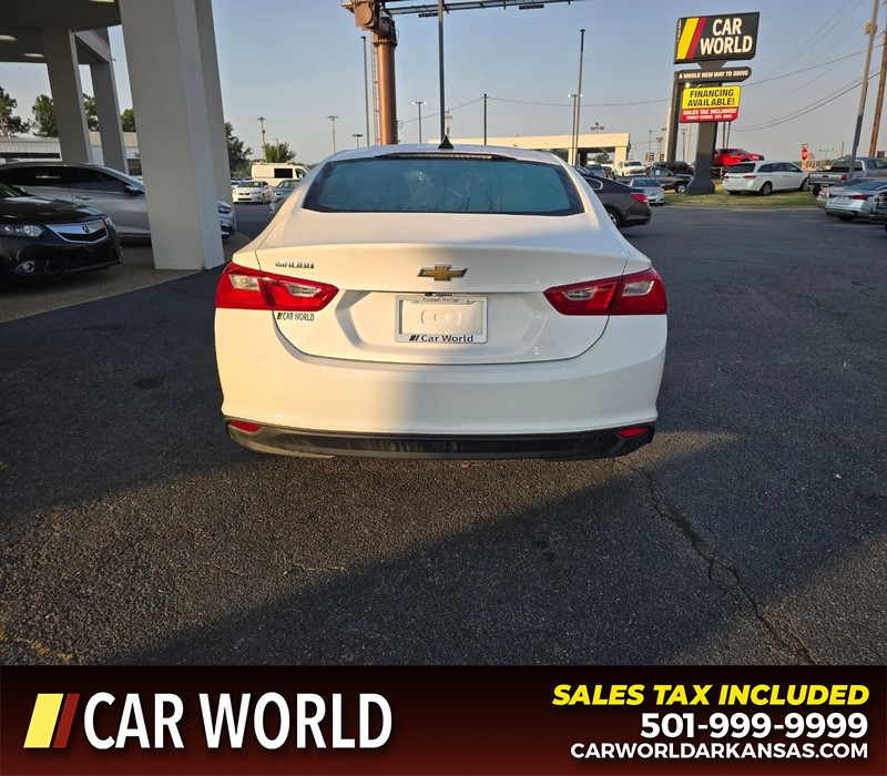 Chevrolet Malibu Vehicle Full-screen Gallery Image 5