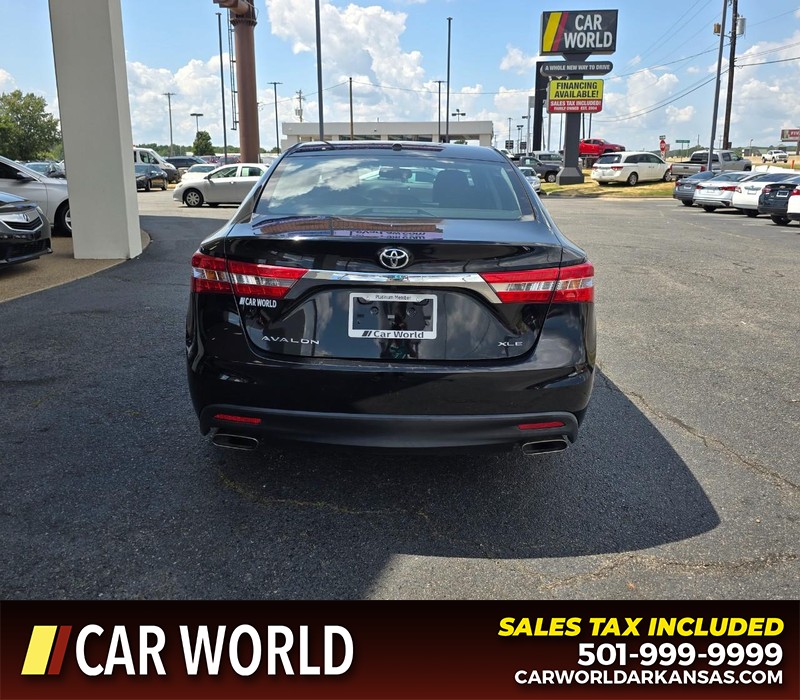 Toyota Avalon Vehicle Full-screen Gallery Image 5