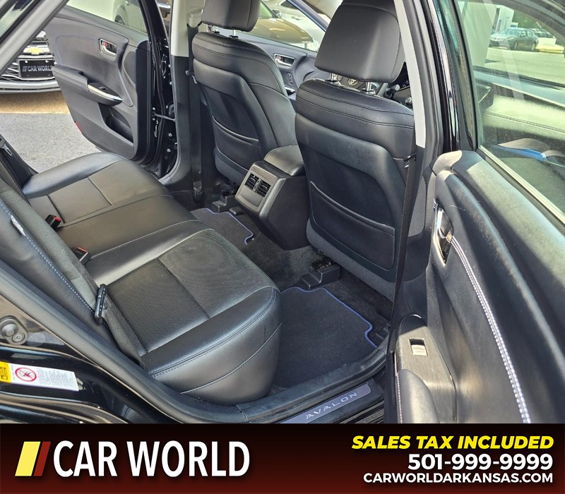 Toyota Avalon Vehicle Full-screen Gallery Image 13