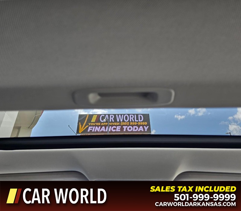 Toyota Avalon Vehicle Full-screen Gallery Image 20