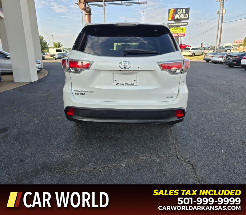 Toyota Highlander Vehicle Full-screen Gallery Image 5